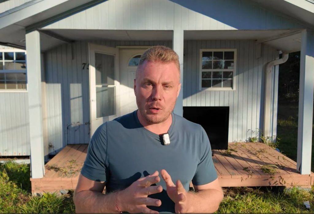 Дом на аукционе — Southport, FL, сдан в аренду